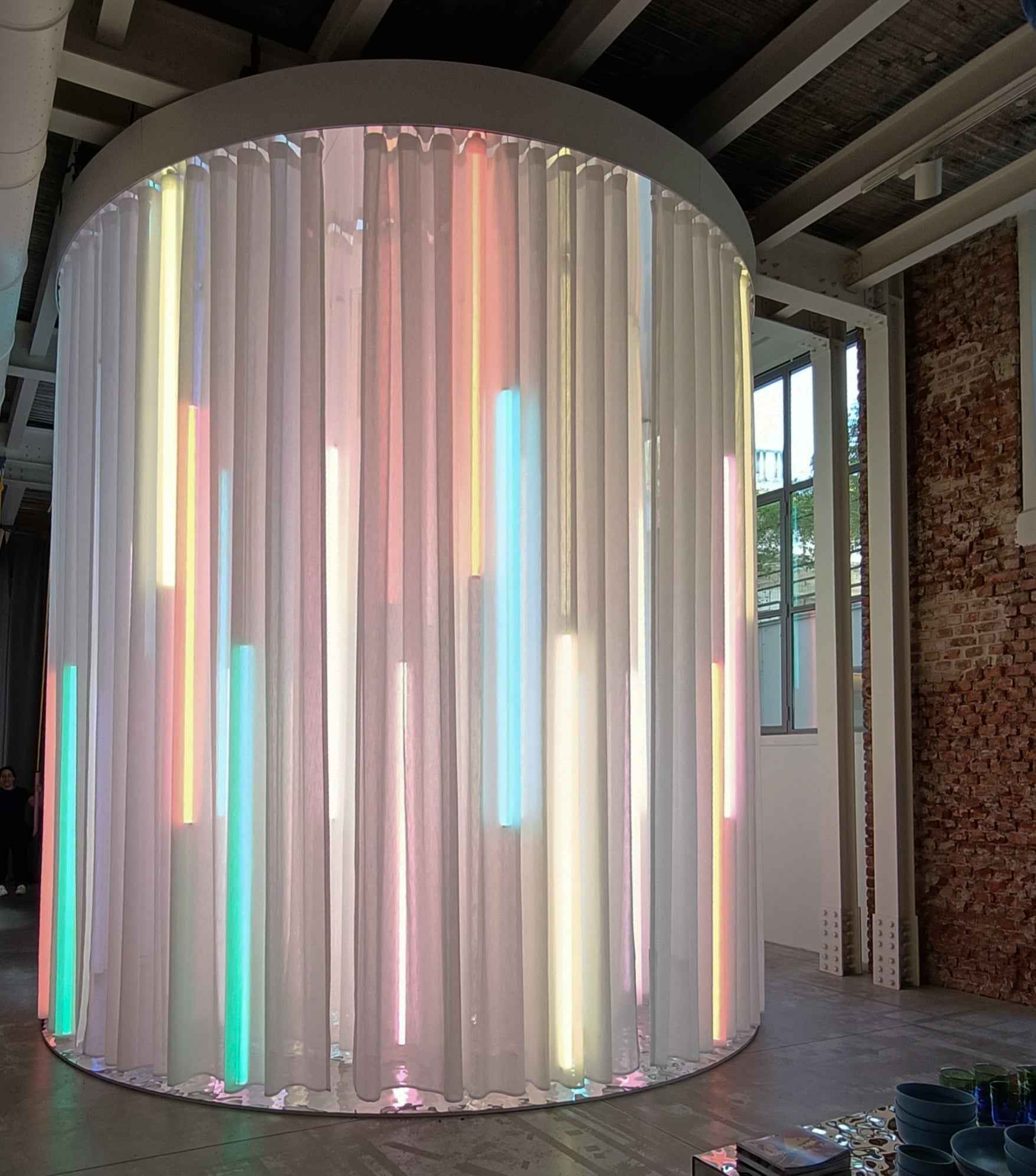 Micasa x SULA – Neonkunst für die Milan Design Week